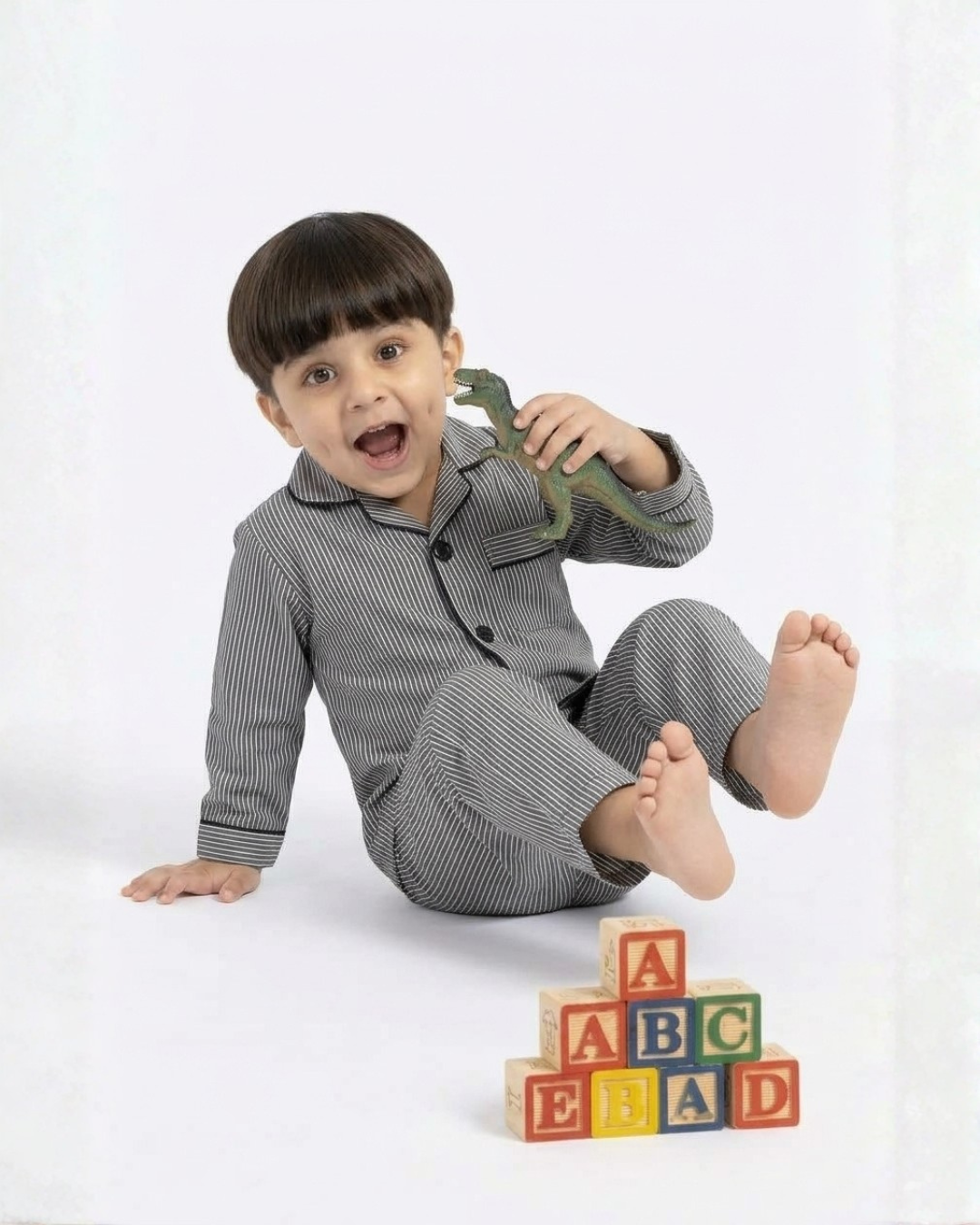 2 PC KIDS NIGHT SUIT - LINE PRINT